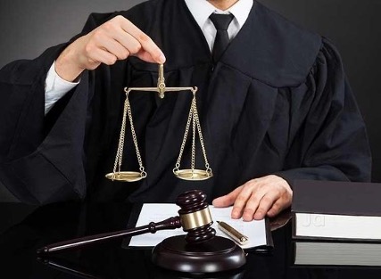 NÂNG CAO CHẤT LƯỢNG NGUỒN NHÂN LỰC CHO SỰ PHÁT TRIỂN TRỌNG TÀI THƯƠNG MẠI  TẠI VIỆT NAM